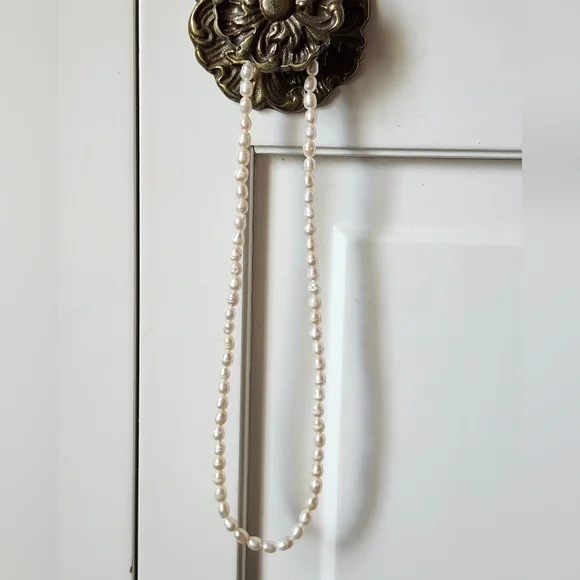 Vintage Freshwater Pearl Necklace - Picture 2 of 2